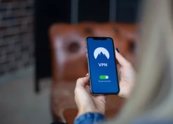 Shkarkimet e VPN-ve shpërthejnë në Australi pas rregullave të reja të verifikimit të moshës