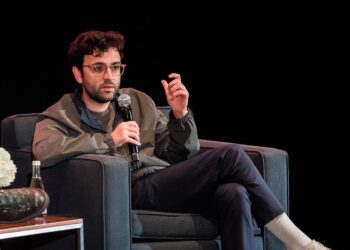 Kalshi nën presion ligjor në SHBA: Akuza penale në Arizona sfidojnë tregjet e parashikimeve