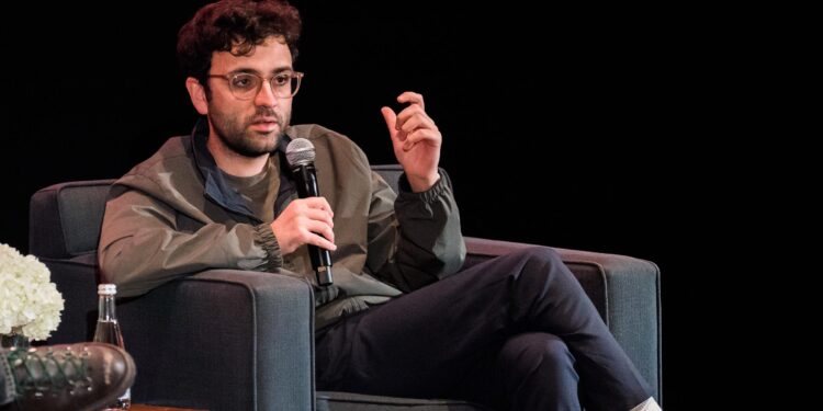 Kalshi nën presion ligjor në SHBA: Akuza penale në Arizona sfidojnë tregjet e parashikimeve