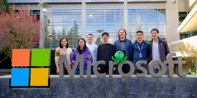 Microsoft blen ekipin e Cove ndërsa platforma e bashkëpunimit me AI mbyllet