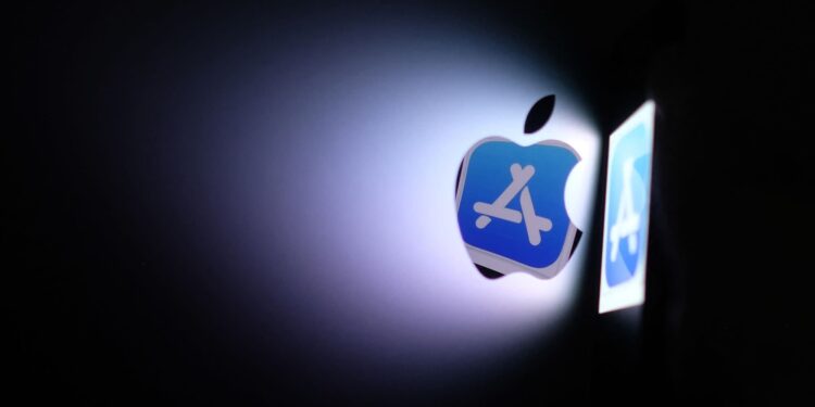 Apple përditëson App Store Connect me mbi 100 tregues të rinj për zhvilluesit