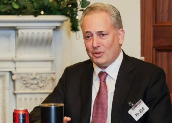 David Sacks përfundon rolin e këshilltarit për kripto dhe AI në Shtëpinë e Bardhë