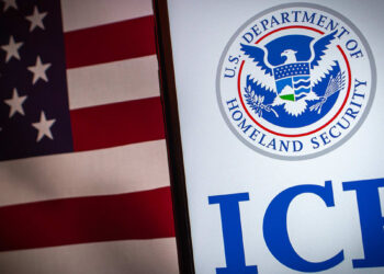 Sulm kibernetik ndaj DHS: kontratat e ICE publike nga hacktivistët