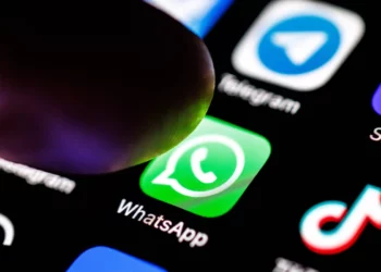 Meta sjell inteligjencën artificiale në WhatsApp për sugjerime të automatizuara përgjigjesh