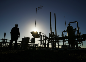 Meta dhe gazi natyror: përfitime ekonomike dhe sfida mjedisore në Dakota të Jugut