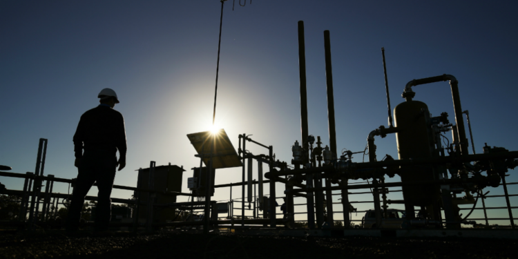 Meta dhe gazi natyror: përfitime ekonomike dhe sfida mjedisore në Dakota të Jugut