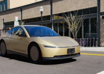 Robotaxis pa shofer? Kompanitë refuzojnë të tregojnë kur operatorët ndërhyjnë