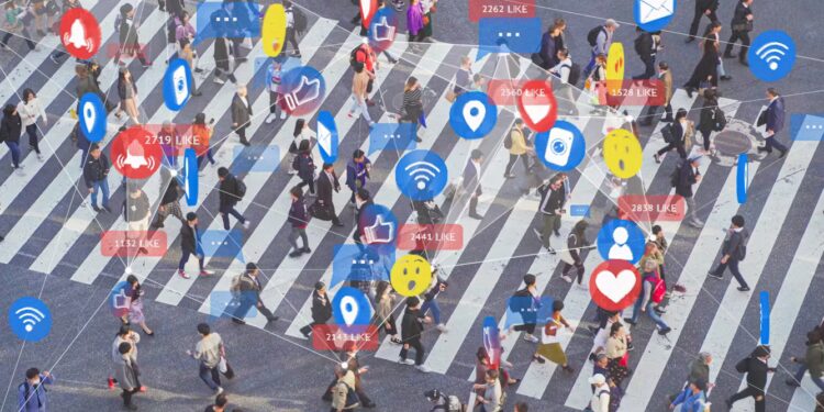 Raporti nxjerr në pah si rrjetet celulare përdoren për gjurmim të fshehtë të përdoruesve