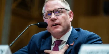 I emëruari i Trump për agjencinë kibernetike amerikane heq dorë nga gara