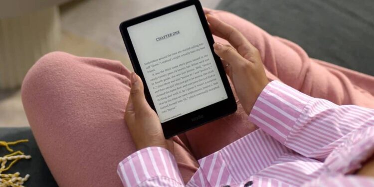 Amazon i jep fund mbështetjes për Kindle të vjetër, kufizohet aksesin në librat e rinj