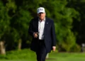 Trump pezullon përkohësisht masat e reja për sigurinë e inteligjencës artificiale
