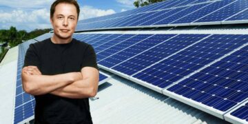 Nga panelet diellore te qendrat e të dhënave: vizioni i ri energjetik i Elon Musk