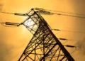 AI po rishkruan rregullat e lidhjes së infrastrukturës me rrjetin elektrik në SHBA