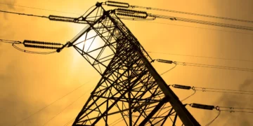 AI po rishkruan rregullat e lidhjes së infrastrukturës me rrjetin elektrik në SHBA