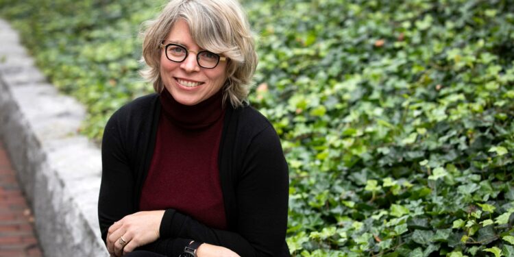 Historiania Jill Lepore paralajmëron: Silicon Valley po dobëson demokracinë