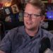 Hank Green: Varësia ime nga AI nuk është më e shëndetshme