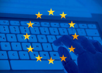 Europa kërkon transparencë: kompanitë duhet të tregojnë kur përdorin AI