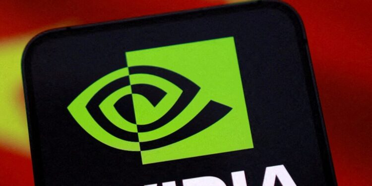 Nvidia mund të zgjerojë shitjet në Kinë, ndërsa Huang forcon lidhjet me Trump