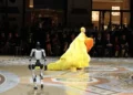 Robotët dolën në pasarelën e Vogue, por publiku nuk u bind nga spektakli