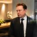 Musk tërhiqet nga padia ndaj Apple, por vazhdon betejën ligjore me OpenAI